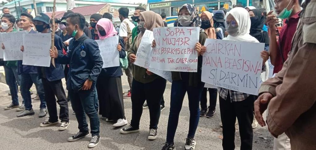 Mahasiswa Labuhanbatu Lakukan Unras Mahasiswa Labuhanbatu Lakukan Unras
