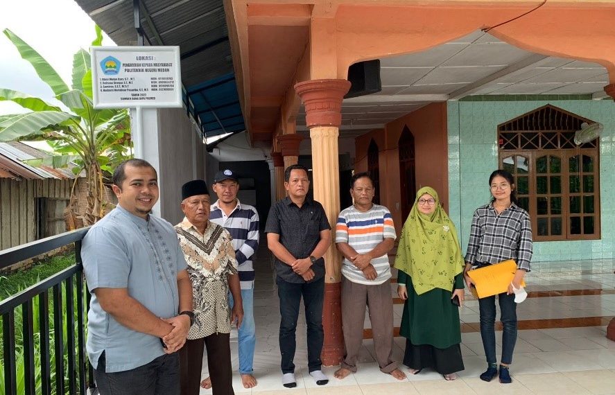 Politeknik Negeri Medan melakukan pengabdian terhadap Musholla Nurul Iman yang berada pada Dusun III Desa Jambur Pulau, Kec. Perbaungan, Kab. Serdang Bedagai Provinsi Sumatera Utara