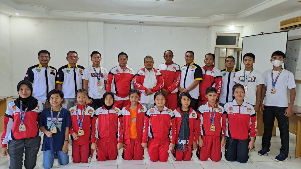 Bupati Tapsel